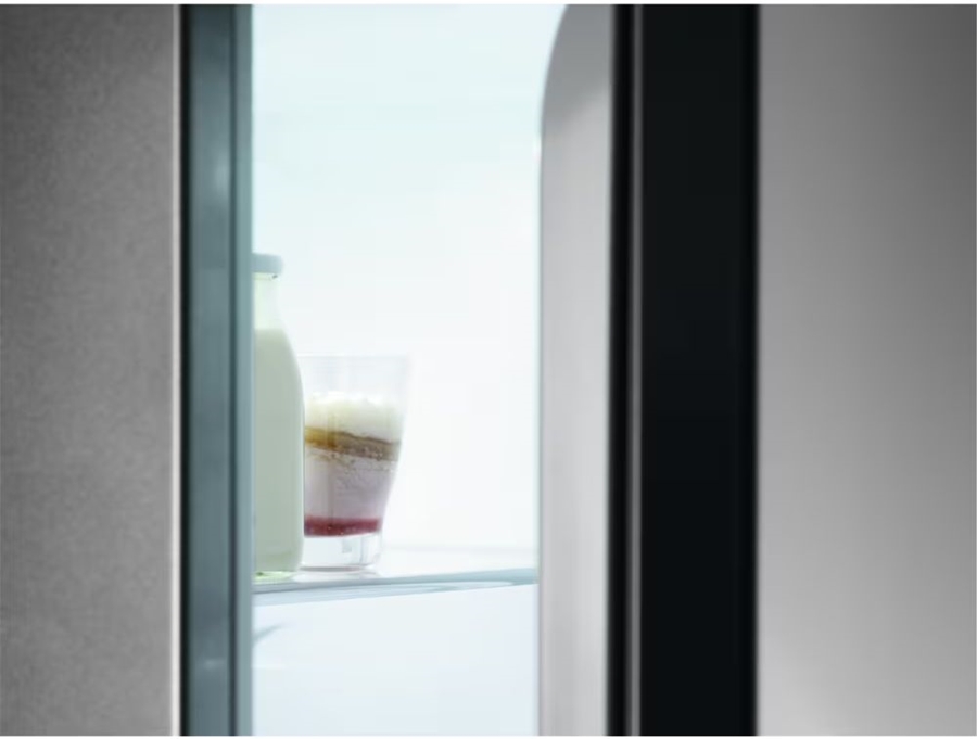 aeg-tsk5o88ef-5000-series-optispace-inbouw-koelkast - Mammafina