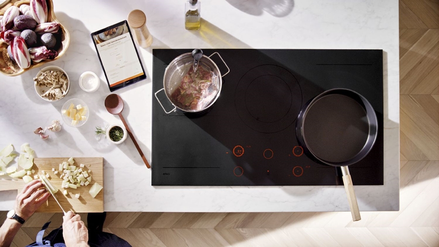atag-hi28572sv-inductiekookplaat-met-celcius-cooking-80-cm - Mammafina